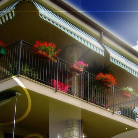Ladi'S B&B Bardolino Eksteriør billede
